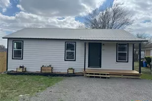 127 Roosevelt Dr, Seguin, TX 78155 - Photo 1