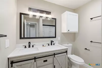 127 Roosevelt Drive, Seguin, TX 78155 - Photo 17