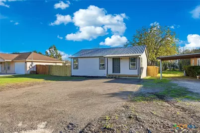 127 Roosevelt Drive, Seguin, TX 78155 - Photo 3