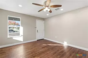 127 Roosevelt Dr, Seguin, TX 78155 - Photo 35