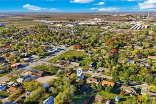 127 Roosevelt Dr, Seguin, TX 78155 - Photo 33