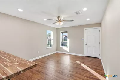 127 Roosevelt Drive, Seguin, TX 78155 - Photo 7