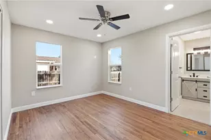 127 Roosevelt Dr, Seguin, TX 78155 - Photo 43