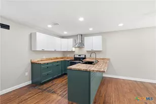 127 Roosevelt Dr, Seguin, TX 78155 - Photo 37