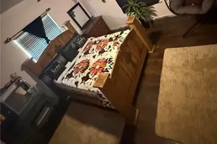 202 Clark St, Yoakum, TX 77995 - Photo 11