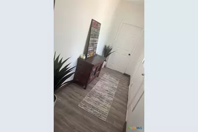 202 Clark Street, Yoakum, TX 77995 - Photo 5