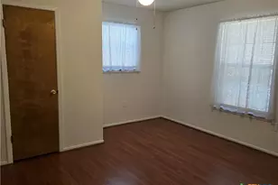 248 Hilltop Dr, Seguin, TX 78155 - Photo 7