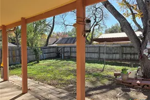 248 Hilltop Dr, Seguin, TX 78155 - Photo 11