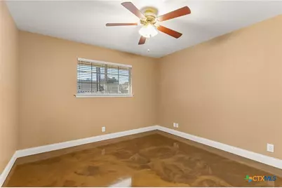 313 Ridge Crest Drive, Seguin, TX 78155 - Photo 13