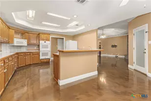 313 Ridge Crest Dr, Seguin, TX 78155 - Photo 9