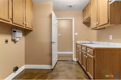 313 Ridge Crest Drive, Seguin, TX 78155 - Photo 23