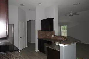 18913 Leigh Ln, Pflugerville, TX 78660 - Photo 5