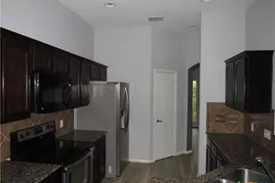 18913 Leigh Ln, Pflugerville, TX 78660 - Photo 7