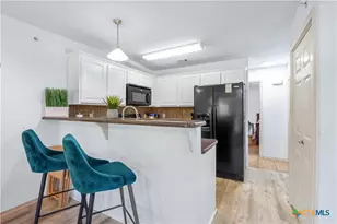 730 E Mather St, New Braunfels, TX 78130 - Photo 11