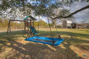 140 Baker Creek Loop, San Marcos, TX 78666 - Photo 23