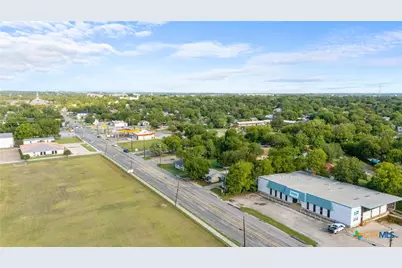 620 E 6th Avenue, Belton, TX 76513 - Photo 11