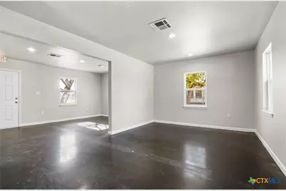 620 E 6th Avenue, Belton, TX 76513 - Photo 3