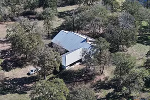 1009 County Rd 412, Chilton, TX 76632 - Photo 3