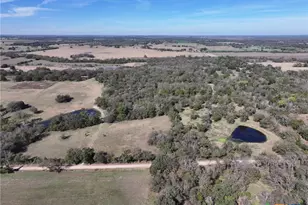 1009 County Rd 412, Chilton, TX 76632 - Photo 5