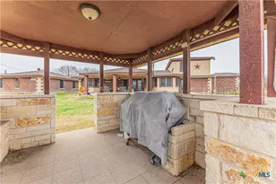 310 N 8th St, Nolanville, TX 76559 - Photo 31