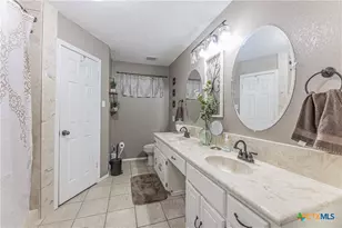 310 N 8th St, Nolanville, TX 76559 - Photo 17