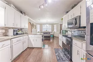 310 N 8th St, Nolanville, TX 76559 - Photo 7