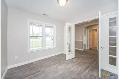 112 Oakmont Lane, La Vernia, TX 78121 - Photo 13