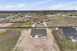 112 Oakmont Ln, La Vernia, TX 78121 - Photo 27