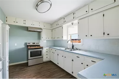 680 E Frontage Road, Victoria, TX 77905 - Photo 11