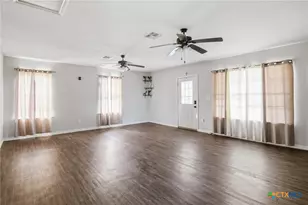 680 E Frontage Rd, Victoria, TX 77905 - Photo 13