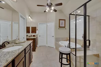 595 Oak Brook Drive, New Braunfels, TX 78132 - Photo 31