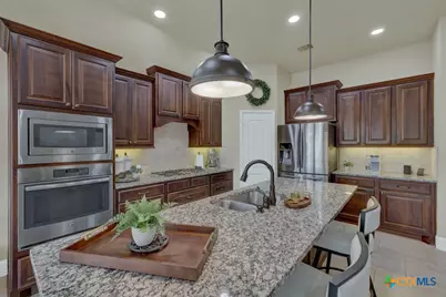 595 Oak Brook Drive, New Braunfels, TX 78132 - Photo 25