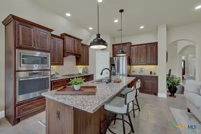 595 Oak Brook Drive, New Braunfels, TX 78132 - Photo 23