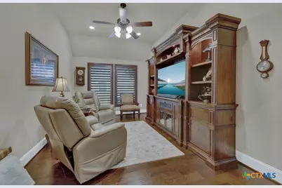 595 Oak Brook Drive, New Braunfels, TX 78132 - Photo 11