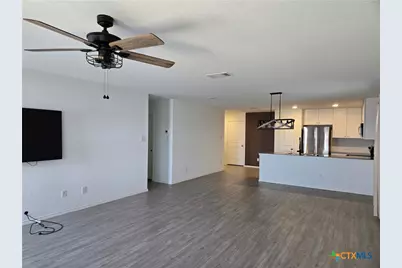 200 Pacific Waters, Seguin, TX 78155 - Photo 5