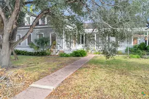 502 N Liberty St, Victoria, TX 77901 - Photo 9