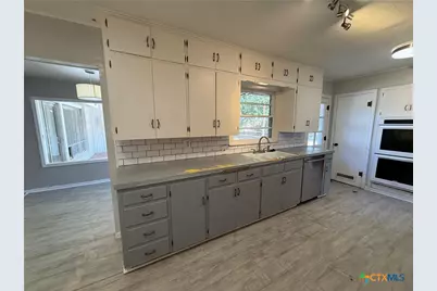 1701 N 13th Street, Temple, TX 76501 - Photo 13