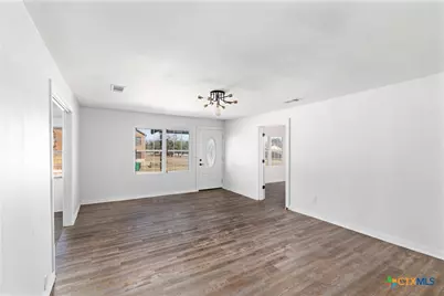 104 E Whitney Street, Hamilton, TX 76531 - Photo 15