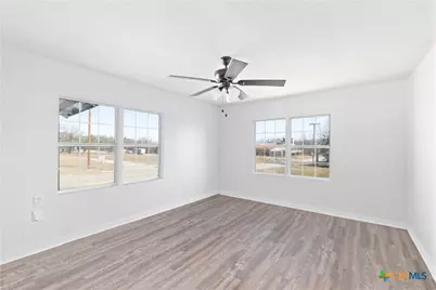 104 E Whitney Street, Hamilton, TX 76531 - Photo 7
