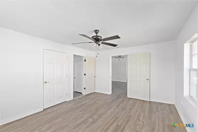 104 E Whitney Street, Hamilton, TX 76531 - Photo 9