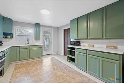 1013 N Colorado Street, Lockhart, TX 78644 - Photo 21