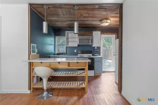 1013 N Colorado St, Lockhart, TX 78644 - Photo 17