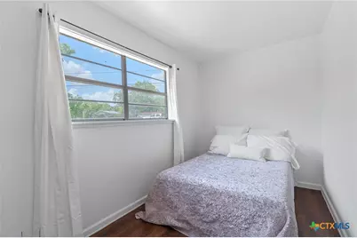 1013 N Colorado Street, Lockhart, TX 78644 - Photo 13