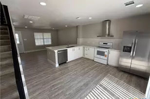 625 Alabama St, San Marcos, TX 78666 - Photo 5