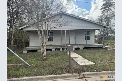 507 King Street, Cuero, TX 77954 - Photo 1