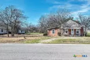 118 S Front Ave, Troy, TX 76579 - Photo 1