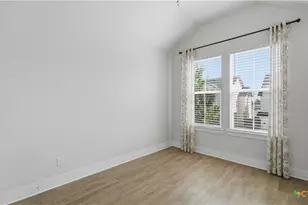 223 Sapphire Dr, New Braunfels, TX 78130 - Photo 37