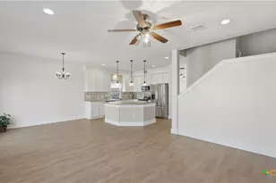 223 Sapphire Dr, New Braunfels, TX 78130 - Photo 15