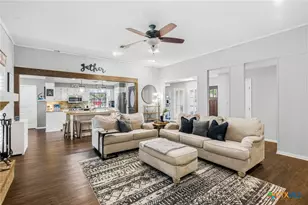 602 Bramble Bush Ln, Victoria, TX 77904 - Photo 21