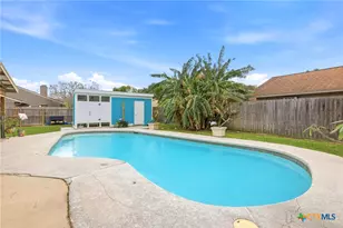 602 Bramble Bush Ln, Victoria, TX 77904 - Photo 13